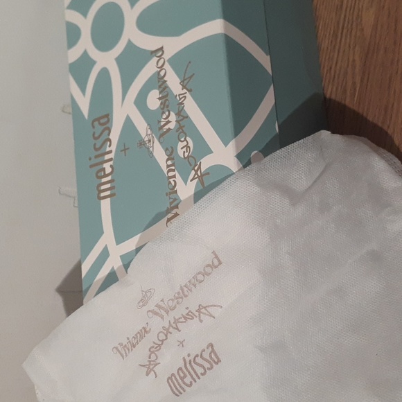 Red Anglomania sneakers - Picture 5 of 6